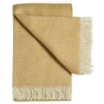 Kollane villane pleed narmastega