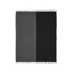 Tumedates värvides merriinovillane pleed Scandimama Granit Black 2201